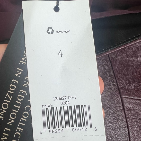 Limited Edition NWT Banana Republic Mauve Leather Pleated Skirt - Picture 4 of 7